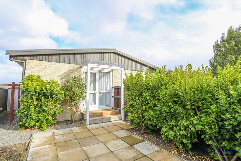 Photo of property in 1/3 Juniper Place, Burnside, Christchurch, 8053