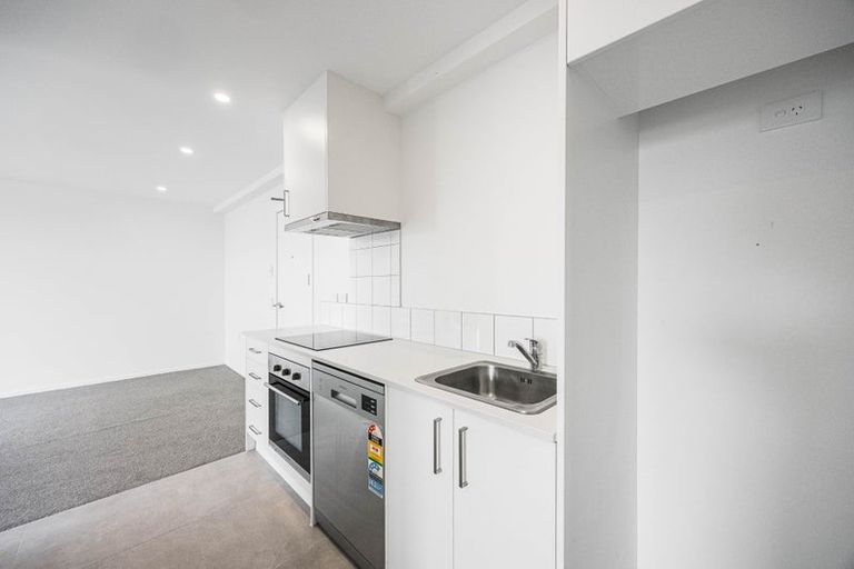 Photo of property in 108/28c Eileen Newey Place, Henderson, Auckland, 0612