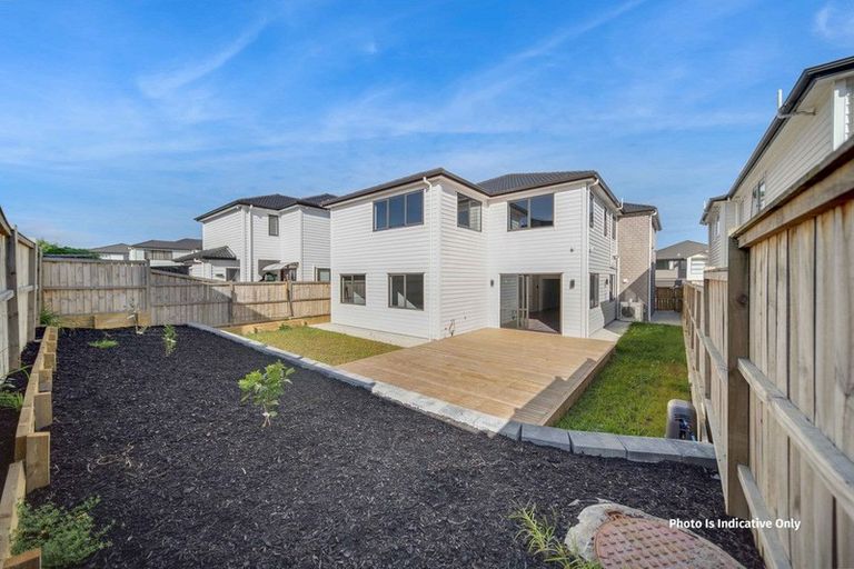 Photo of property in 60 Drumbuoy Drive, Flat Bush, Auckland, 2019