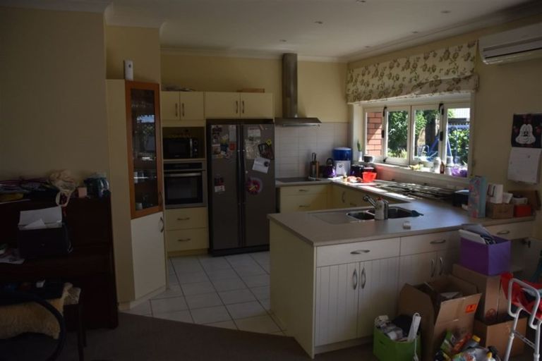 Photo of property in 8 Victoria Street, Cambridge, 3434