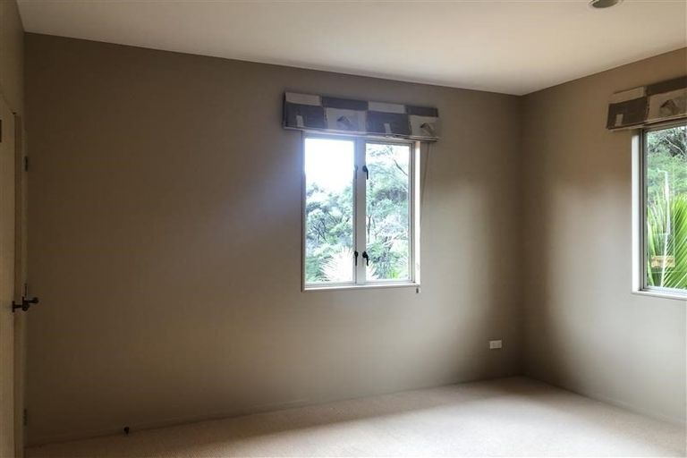 Photo of property in 14 Daldys Bush Lane, Bayview, Auckland, 0629