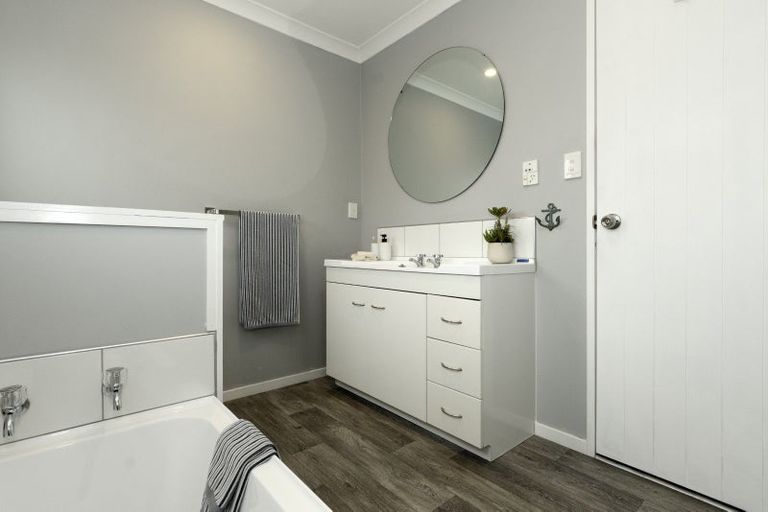 Photo of property in 25c Linton Crescent, Matua, Tauranga, 3110