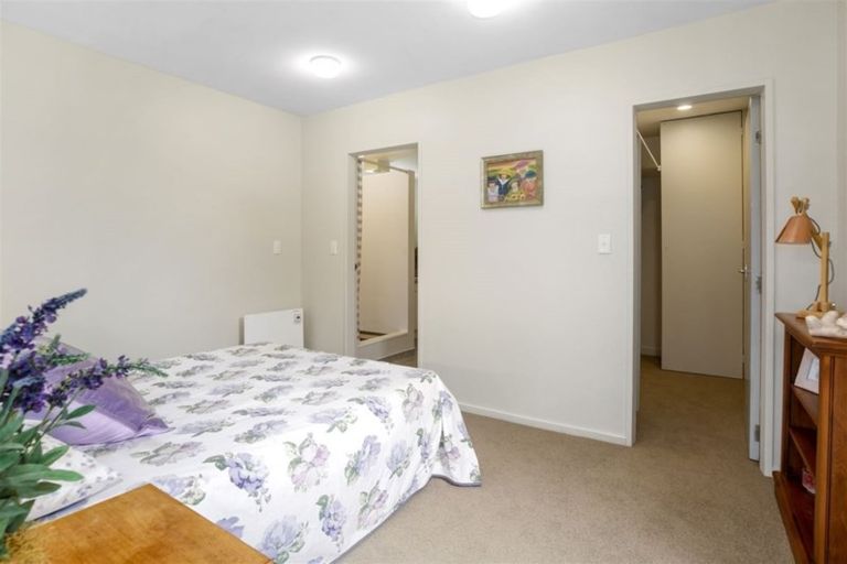 Photo of property in 28 Rossport Street, Johnsonville, Wellington, 6037
