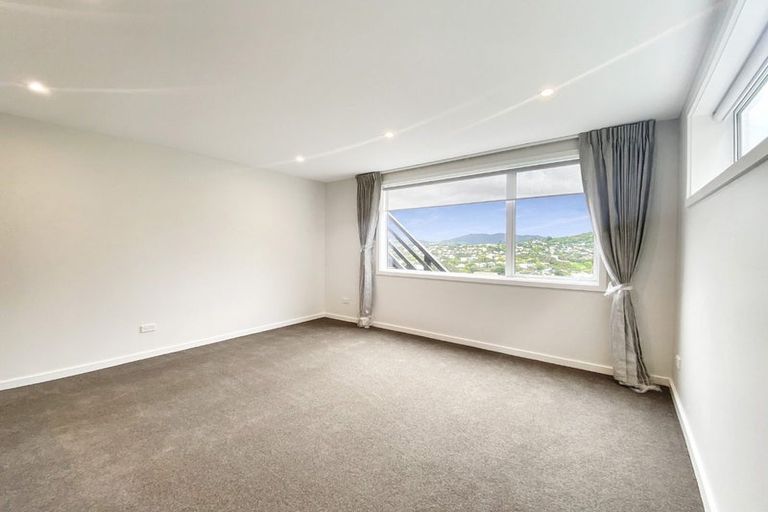 Photo of property in 49 Pembroke Road, Northland, Wellington, 6012