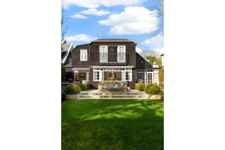 Photo of property in 4 Burwood Crescent, Remuera, Auckland, 1050