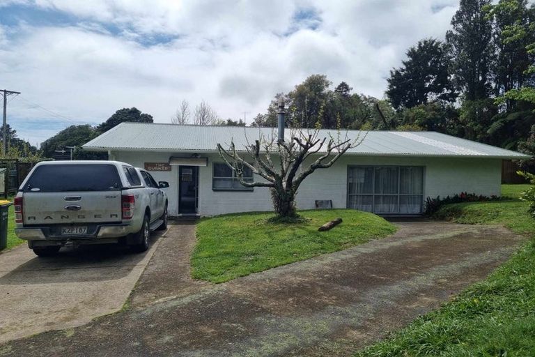 Photo of property in 5a Burgess Hill Road, Burgess Park, New Plymouth, 4371