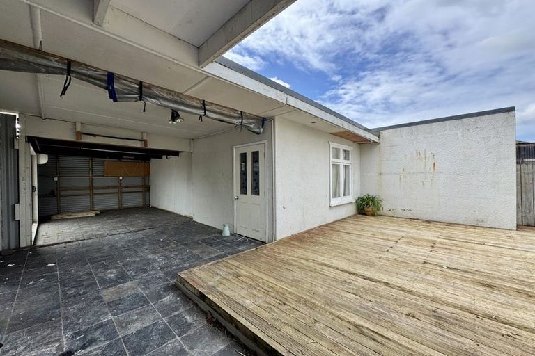 Photo of property in 2/15 James Road, Manurewa, Auckland, 2102