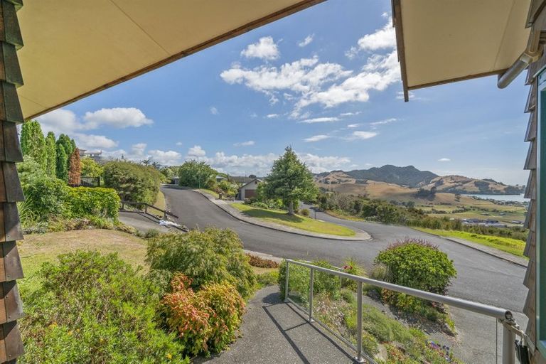 Photo of property in 194 Centennial Drive, Whitianga, 3510