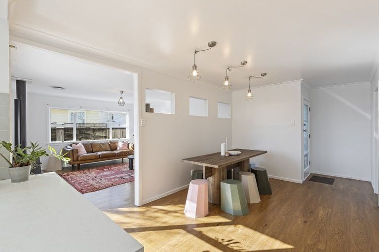 Photo of property in 264 Frankley Road, Ferndale, New Plymouth, 4310