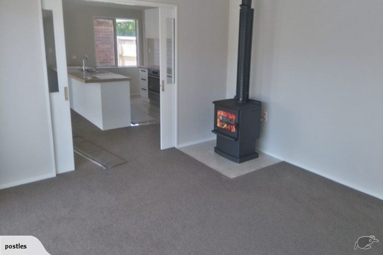 Photo of property in 22 Loxley Place, Lincoln, 7608