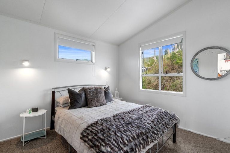 Photo of property in 8 Wainamu Road, Raglan, 3297