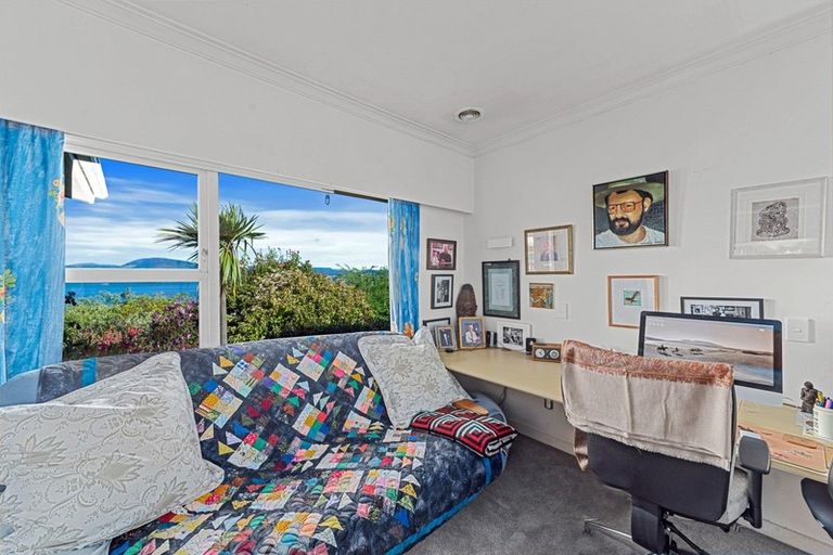 Photo of property in 180 Kawaha Point Road, Kawaha Point, Rotorua, 3010