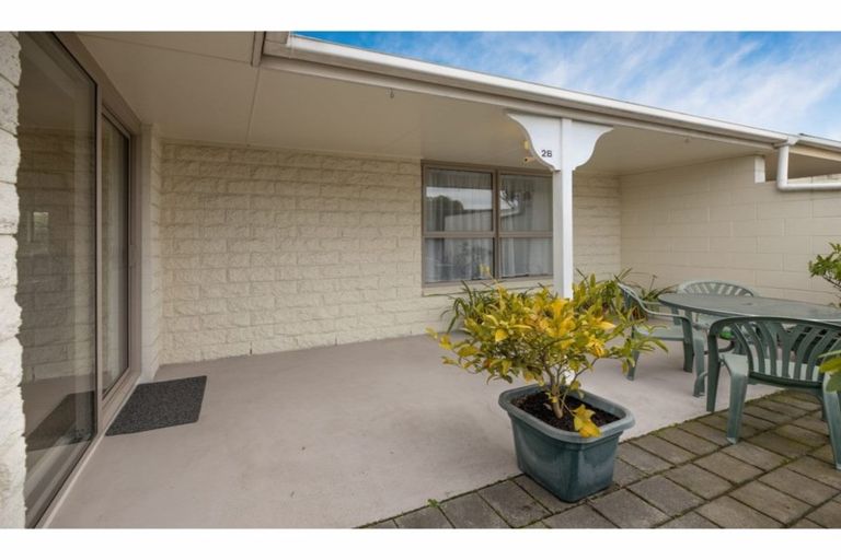 Photo of property in 2/2a Chilcombe Street, Ilam, Christchurch, 8041