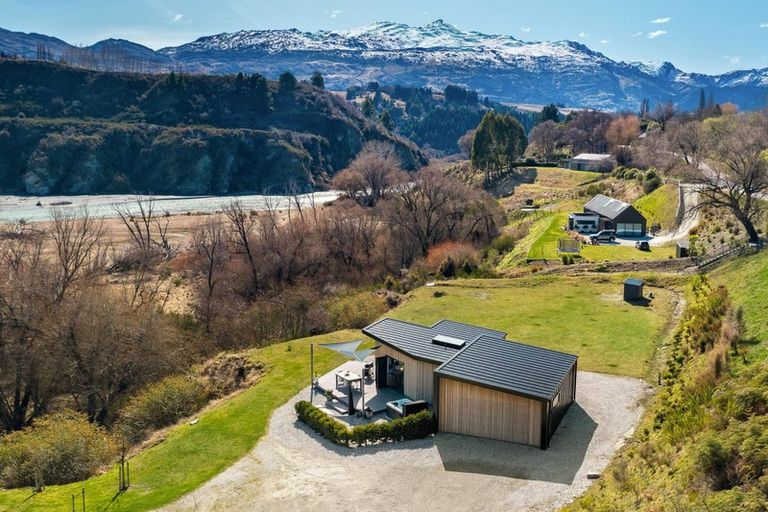 Photo of property in 362 Tucker Beach Road, Queenstown Hill, Queenstown, 9371