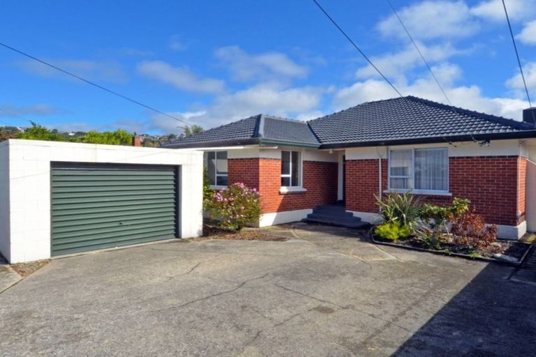Photo of property in 42a Hargest Crescent, Saint Kilda, Dunedin, 9012