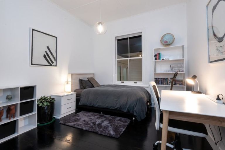 Photo of property in 100 Pukekohe East Road, Pukekohe, 2677