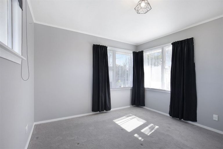Photo of property in 2/6 Oakhurst Place, Russley, Christchurch, 8042