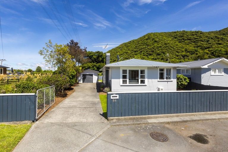 Photo of property in 84 Black Beech Street, Birchville, Upper Hutt, 5018
