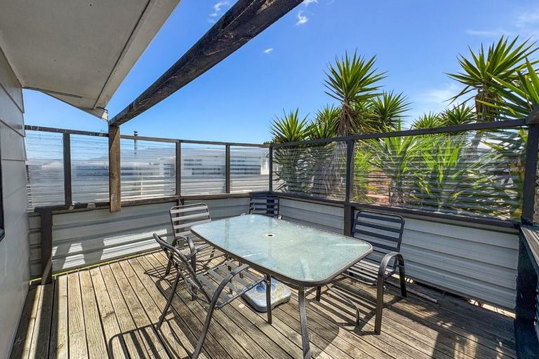 Photo of property in 38 Tongariro Street, Castlecliff, Wanganui, 4501