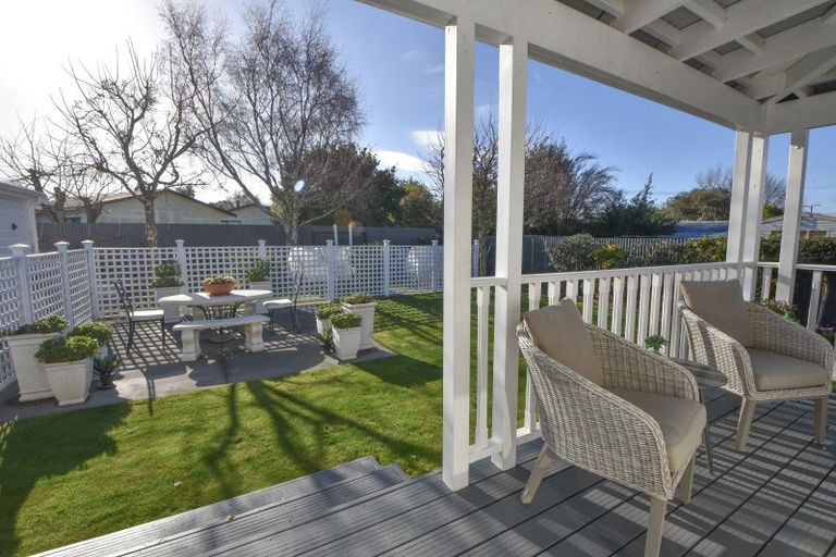 Photo of property in 12 Rhodes Street, Carterton, 5713