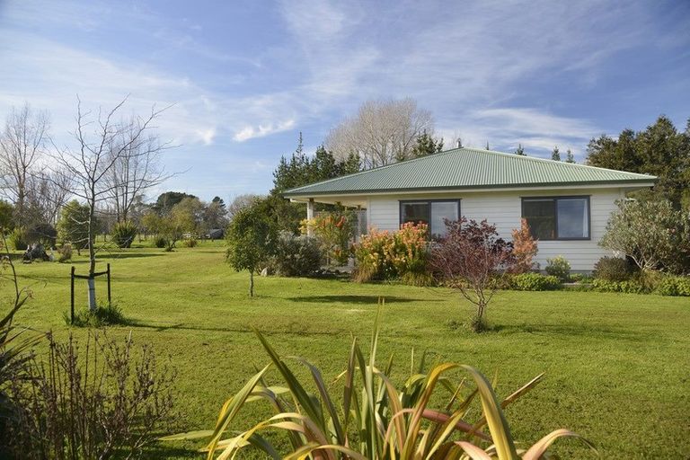 Photo of property in 3 Watersons Line, Dalefield, Carterton, 5791