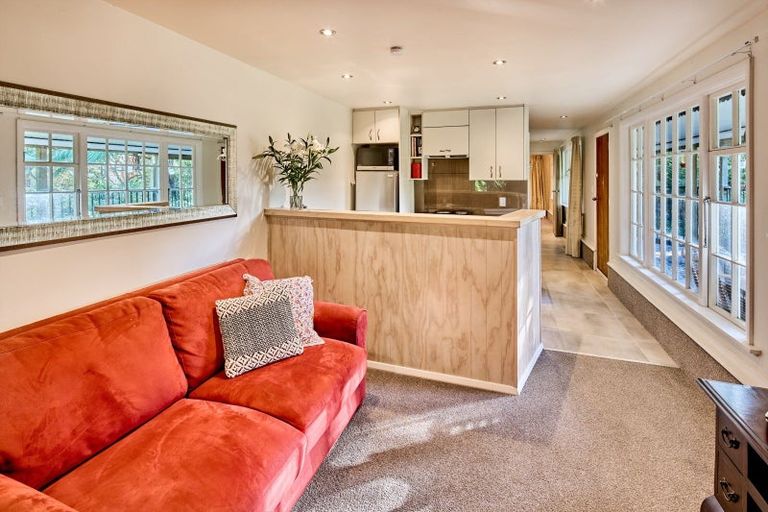 Photo of property in 194 Eastern Hutt Road, Taita, Lower Hutt, 5019