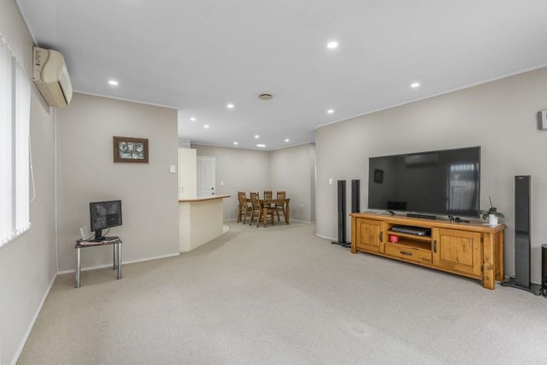 Photo of property in 2/6 Arthur Road, Hillpark, Auckland, 2102