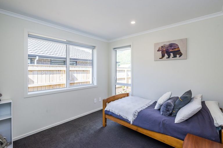 Photo of property in 10 Tapuhikura Street, Waikanae, 5036