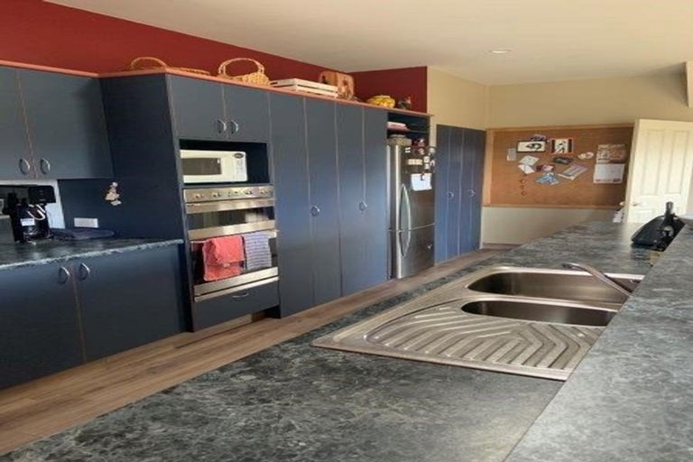 Photo of property in 74 Bills Way, Wanaka, 9305