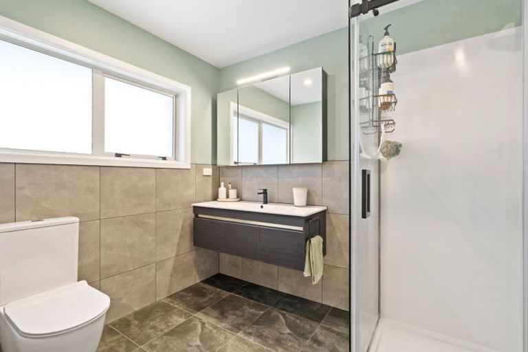 Photo of property in 242 Ngatai Road, Otumoetai, Tauranga, 3110