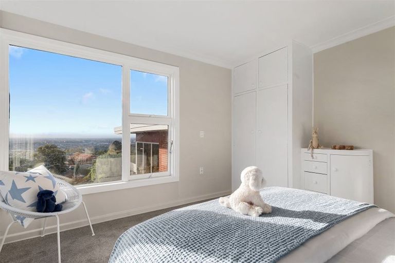 Photo of property in 97 Dyers Pass Road, Cashmere, Christchurch, 8022