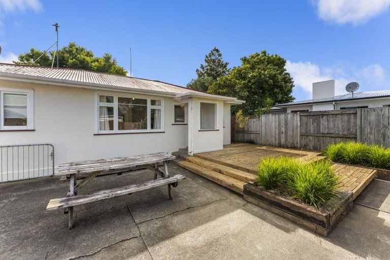 Photo of property in 4 Burfield Place, Awapuni, Palmerston North, 4412