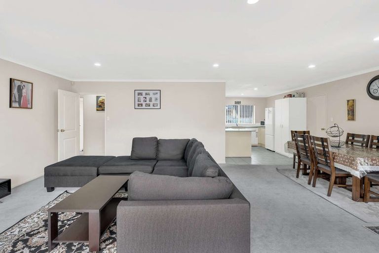 Photo of property in 63 Stratford Road, Manurewa, Auckland, 2105