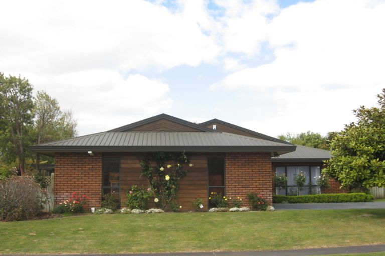 Photo of property in 11 Holdsworth Drive, Otamatea, Whanganui, 4500