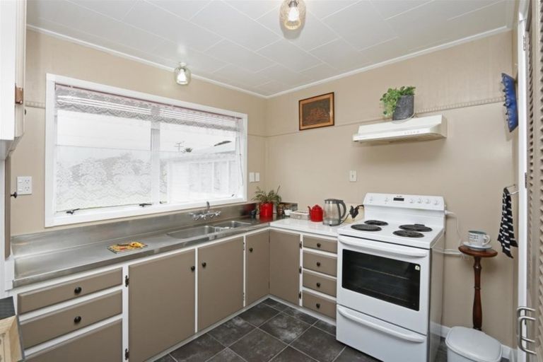 Photo of property in 31 Ihaia Road, Opunake, 4616