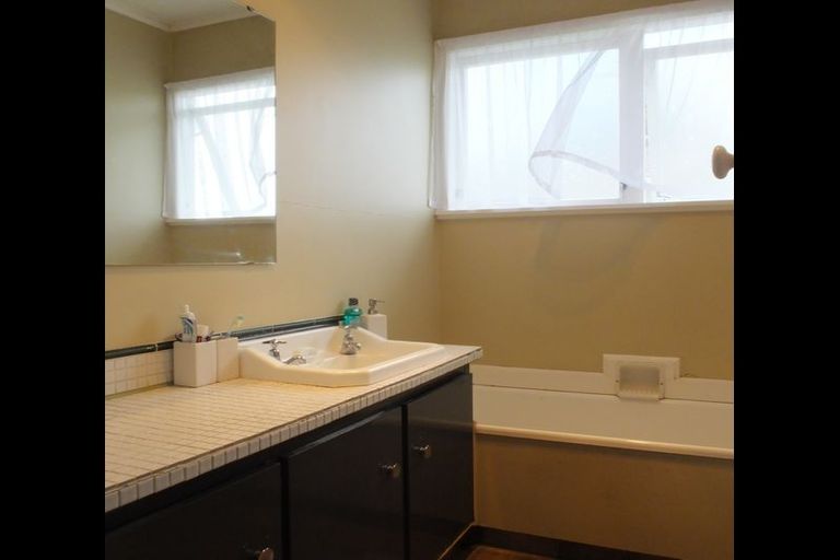 Photo of property in 45 Fairview Street, Fairview Downs, Hamilton, 3214