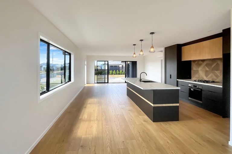 Photo of property in 23 Ngaru Crescent, Wharewaka, 3330