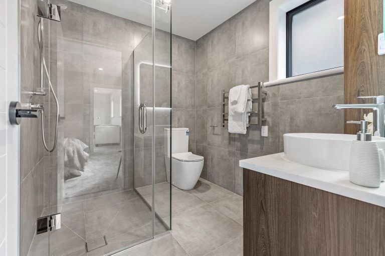 Photo of property in 7 Halcyon Bay Lane, Wainui, 0992