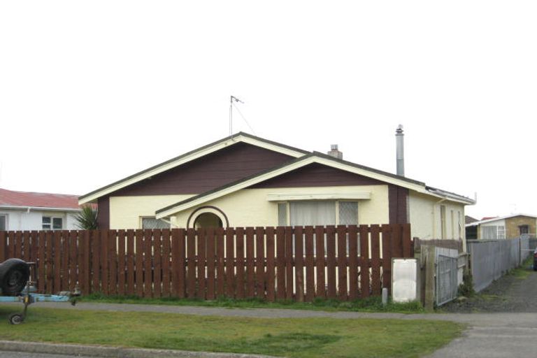 Photo of property in 73 Jenkin Street, Strathern, Invercargill, 9812