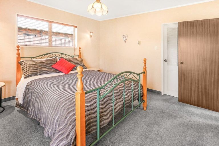 Photo of property in 51 Glen Lynne Avenue, Queenwood, Hamilton, 3210