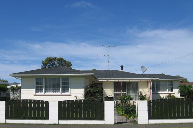 Photo of property in 28 Tolerton Avenue, Elgin, Gisborne, 4010