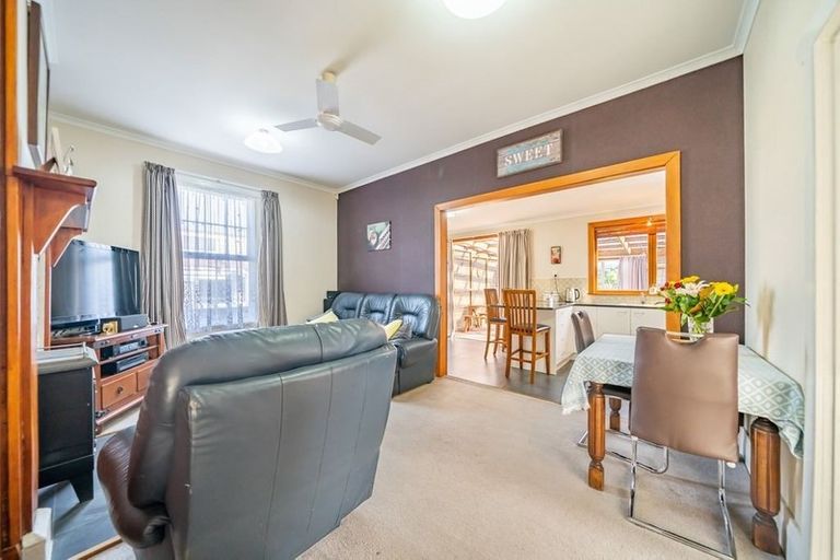 Photo of property in 25 Awamutu Grove, Waiwhetu, Lower Hutt, 5010