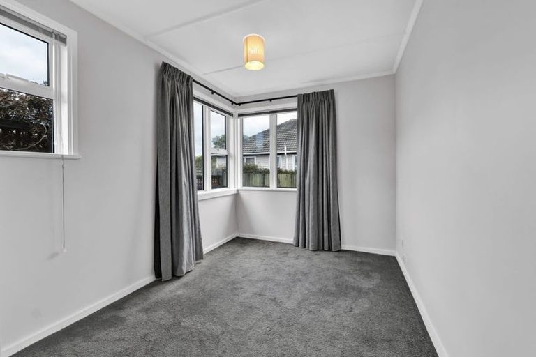 Photo of property in 1/324 Carrington Street, Vogeltown, New Plymouth, 4310