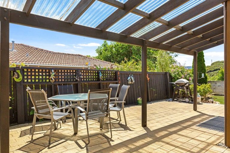 Photo of property in 49 James Cook Drive, Whitby, Porirua, 5024