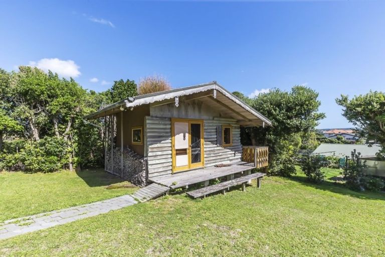 Photo of property in 19 Thornley Street, Titahi Bay, Porirua, 5022