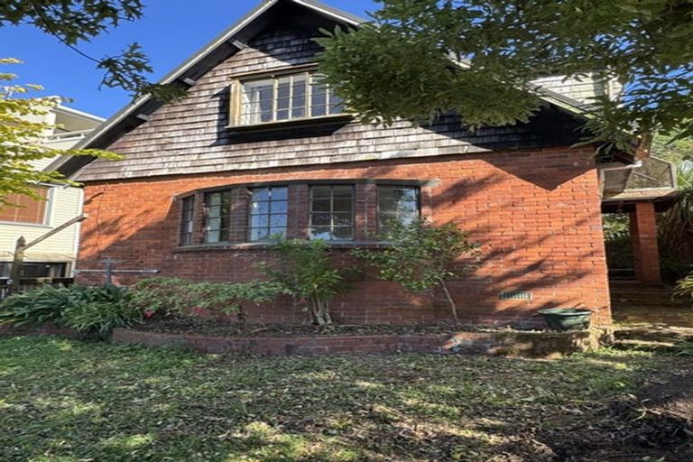 Photo of property in 4 Barton Terrace, Thorndon, Wellington, 6011