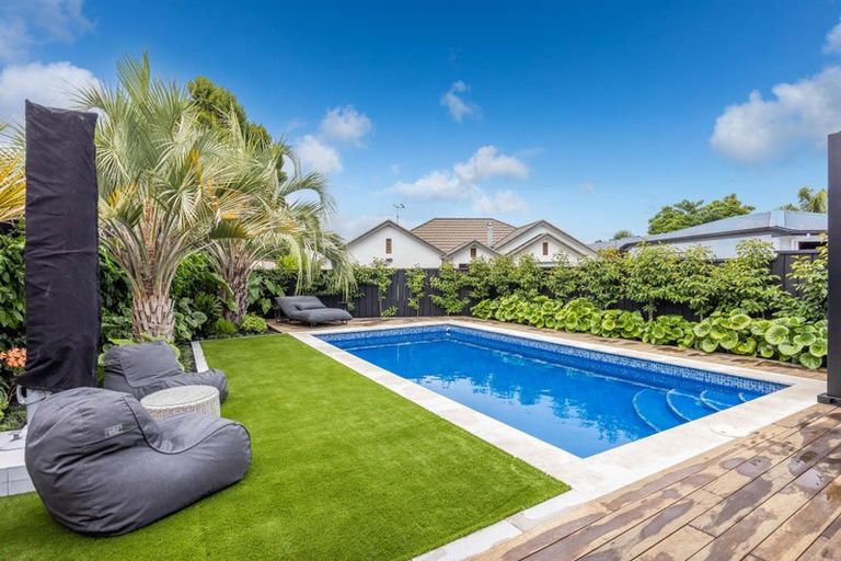 Photo of property in 43 Saint Andrews Terrace, St Andrews, Hamilton, 3200