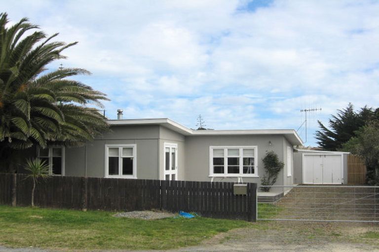 Photo of property in 163 Kahukura Avenue, Waitarere Beach, Levin, 5510
