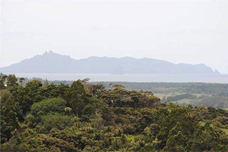 Photo of property in 9 Te Arai Point Road, Te Arai, Wellsford, 0975