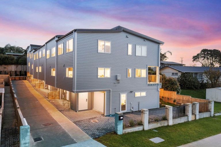 Photo of property in 7c Liston Street, Northcote, Auckland, 0627